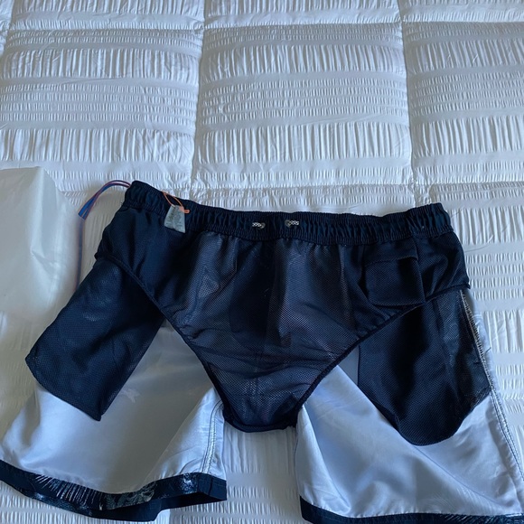 MEN’S BRAND NEW SWIMWEAR~SIZE “XL” ~BRAND NEW! - Picture 7 of 8